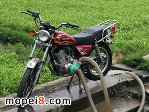 摩托車水泵多用途之農(nóng)田澆灌