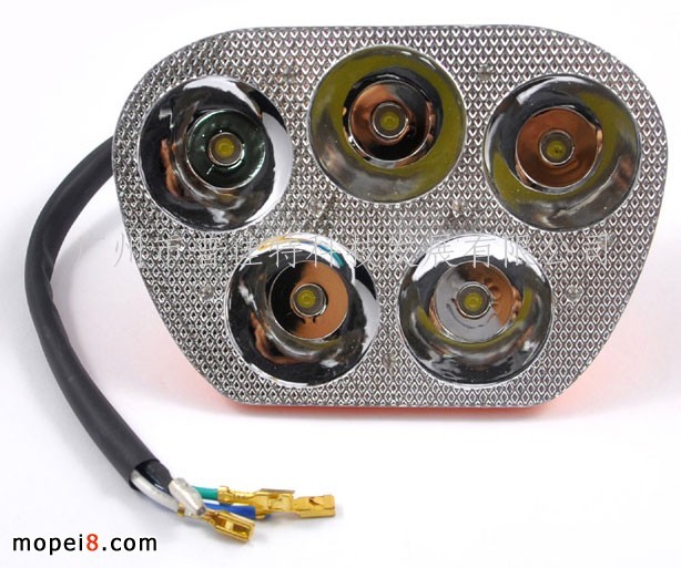 ͨĦ܇LED(LED)߲ҹП