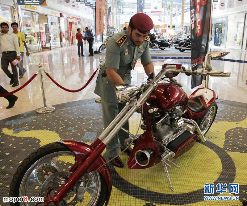 阿聯(lián)酋首都阿布扎比舉行的國際摩托車展