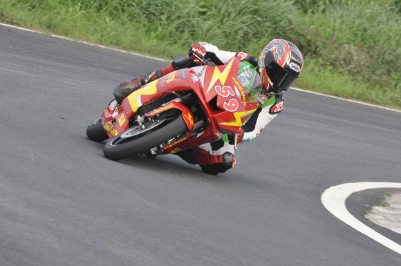 宗申RC250R 全新自主開(kāi)發(fā)的專(zhuān)業(yè)公路跑車(chē)