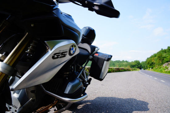 寶馬冒險(xiǎn)車型2014BMW R1200GS摩托車評(píng)測