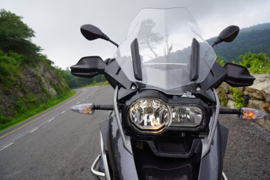寶馬冒險(xiǎn)車型2014BMW R1200GS摩托車評(píng)測