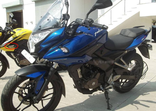 印度Bajaj(巴賈杰)運(yùn)動(dòng)ADV款摩托車(chē)圖片爆出