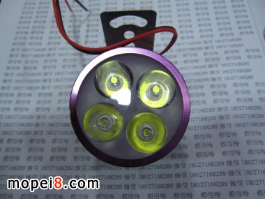 ؙC(j)܇(ch)(yng)LED4