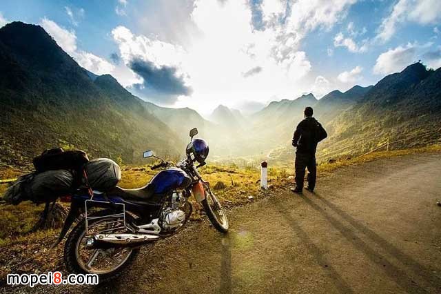摩托車(chē)騎行旅游